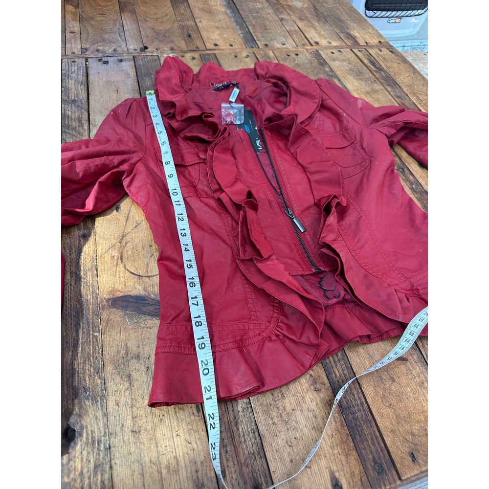 Red Ruffle Faux Leather Jacket Small Moto Biker Cropped Fashion On The Run - Picture 9 of 14